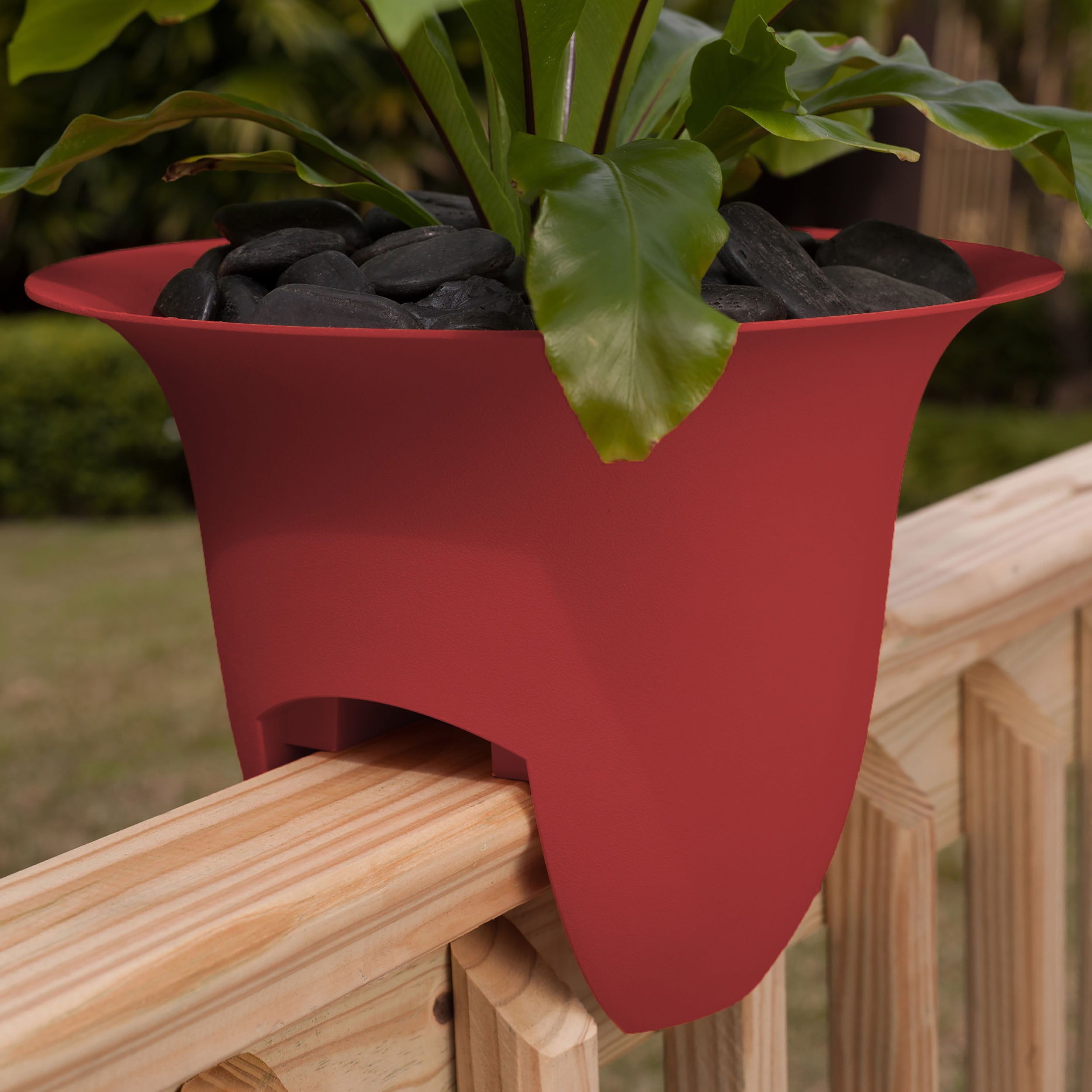 BLOEM LLC, Bloem 12 in.   D Resin Planter Burnt Red