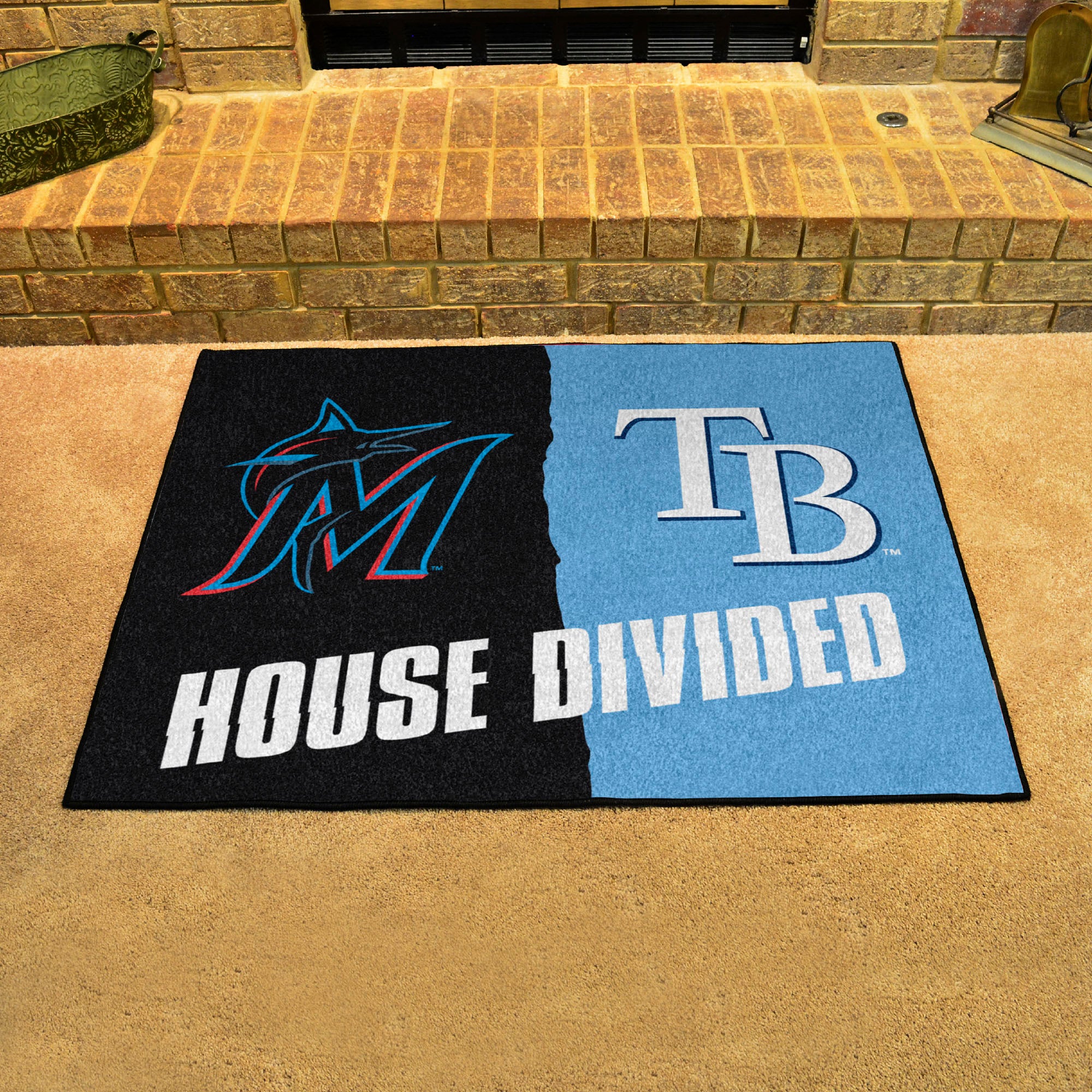 FANMATS, MLB House Divided - Marlins / Rays House Divided Rug