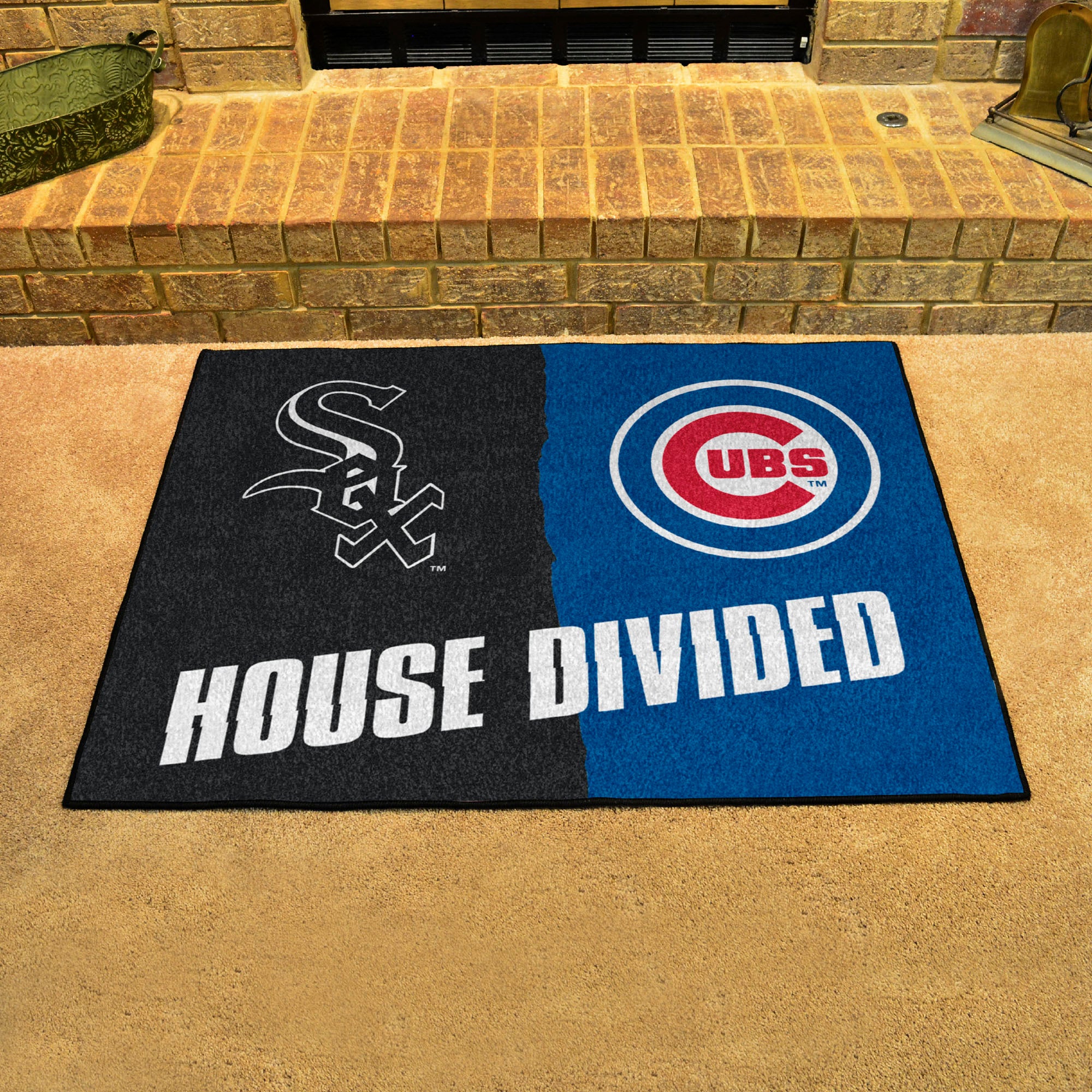 FANMATS, MLB House Divided - Yankees / Indians House Divided Rug
