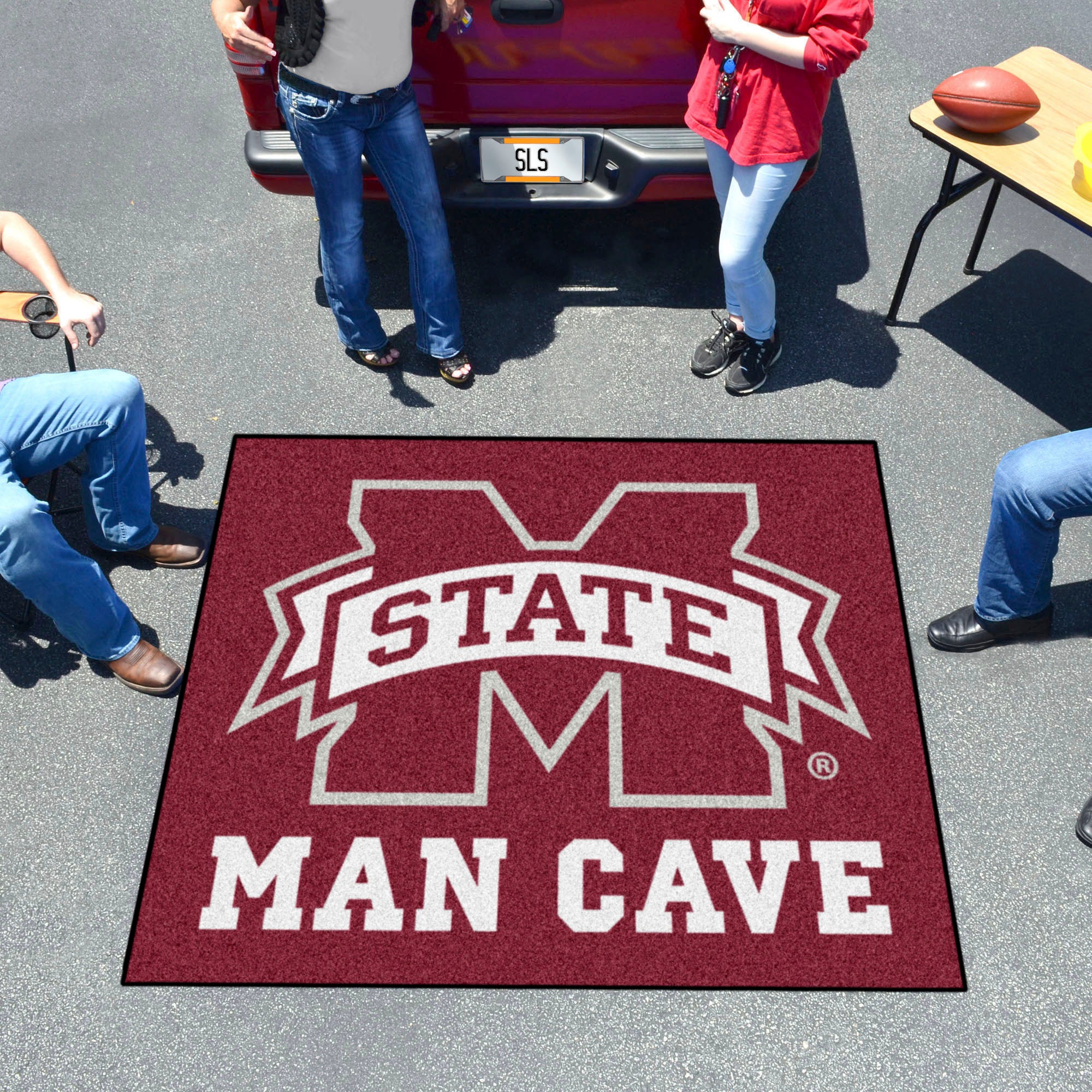 FANMATS, Mississippi State University Man Cave Rug - 5ft. x 6ft.